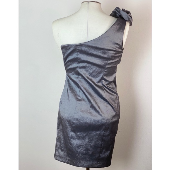 XSCAPE Petite Slate Single Shoulder Ruffle Mini - Picture 2 of 5